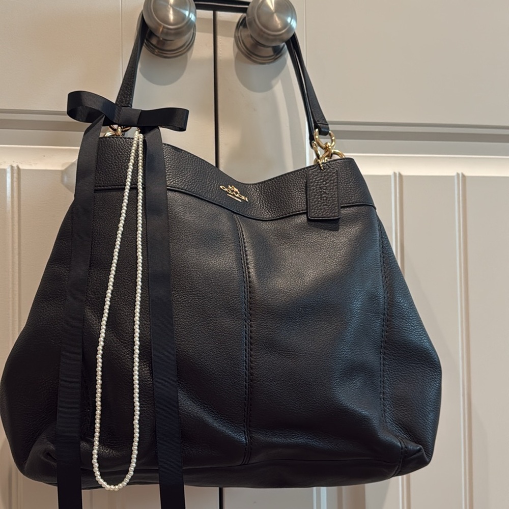 Coach Black Leather Women's Bag